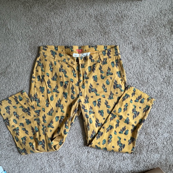 ModCloth cactus capris - Picture 1 of 3